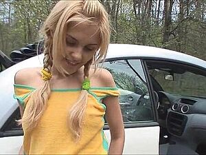 UPSKIRT MASTURBATION
