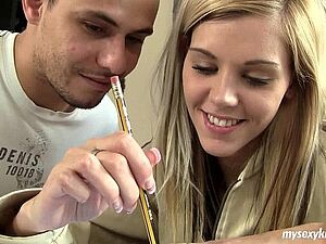 Teen Cindy getting nailed